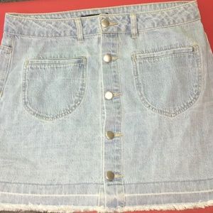 Forever 21 Skirts - NWT FOREVER 21 short denim skirt Forever 21 Skirts - NWT FOREVER 21 short denim skirt
